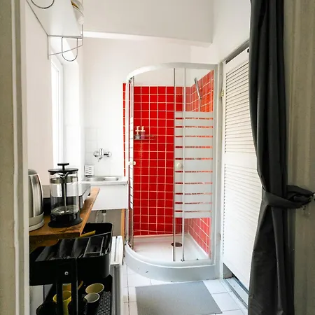 Cozy&quiet In Downtown Apartament